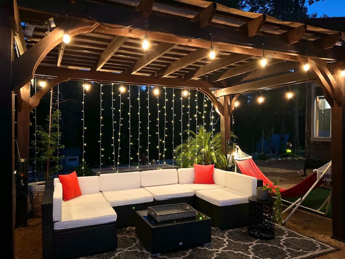 فندق Waterfront Luxury Glamping Dome Rogersville المظهر الخارجي الصورة