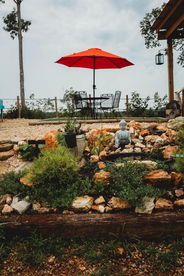 فندق Waterfront Luxury Glamping Dome Rogersville المظهر الخارجي الصورة