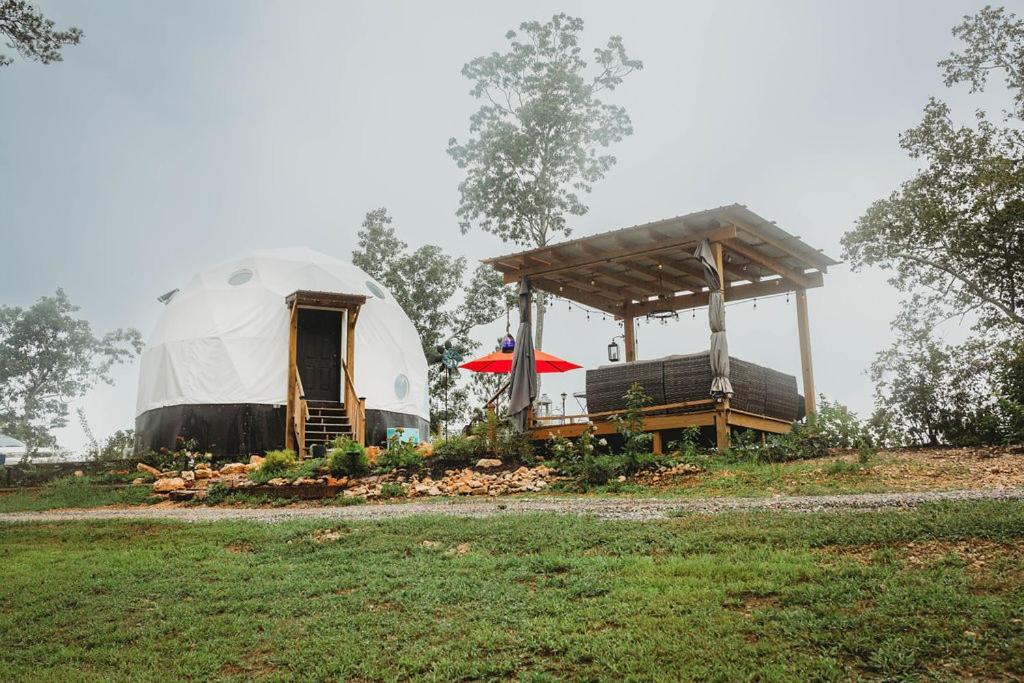 فندق Waterfront Luxury Glamping Dome Rogersville المظهر الخارجي الصورة